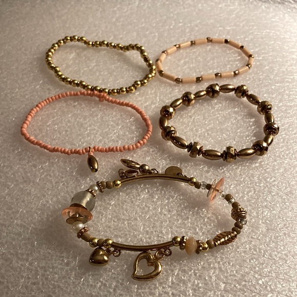 NWOT - Stacked Boho Brassy & Coral Beaded Stretch Charm Bracelets (5) - Picture 3 of 4